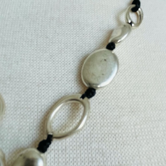 Bella Uno Large Circular Plate Jewelry - Picture 8 of 12